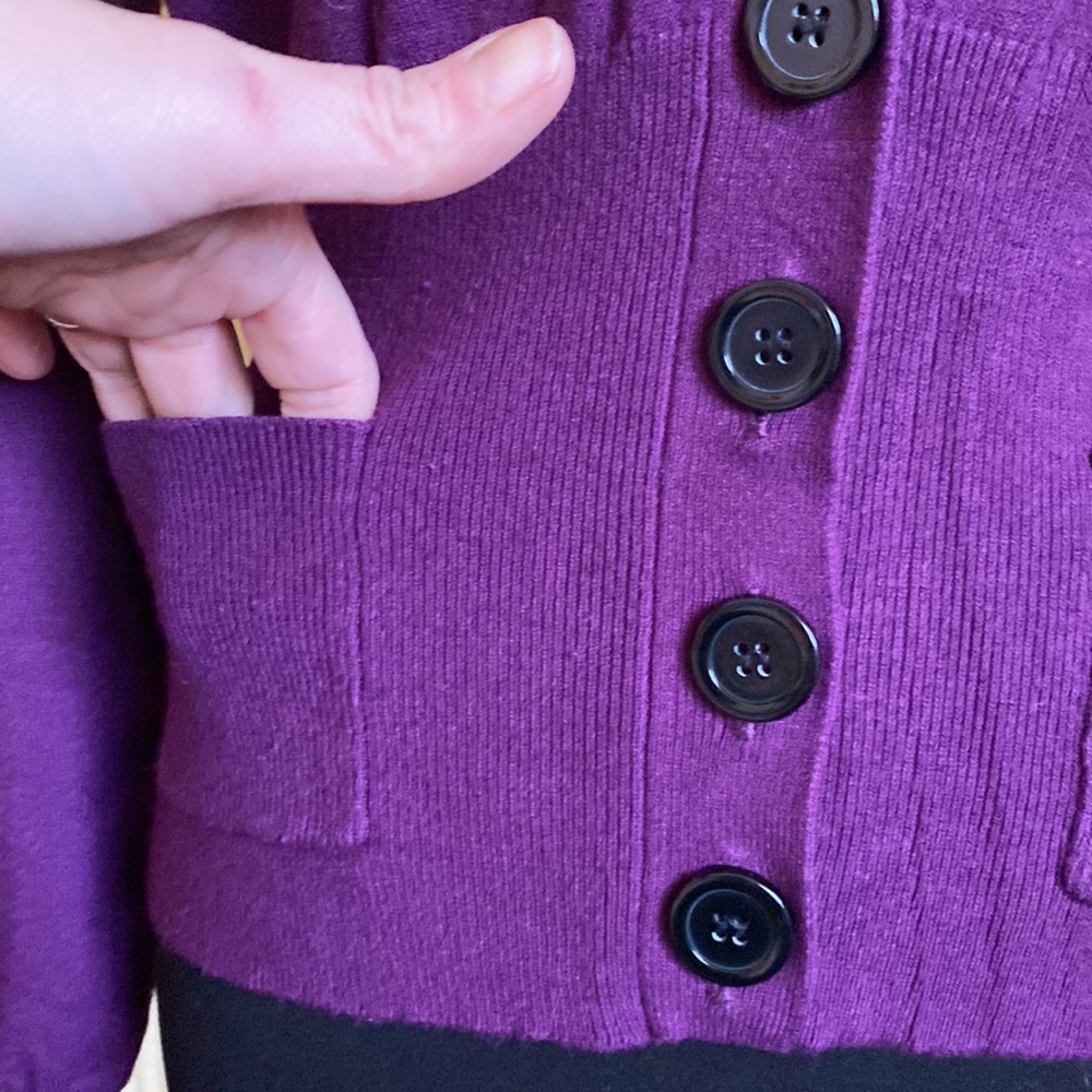 Long-sleeve Cardigan with Bishop Sleeves, 4 button closure and pockets - Purple - Picture 3 of 8
